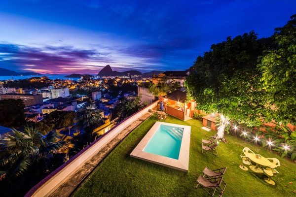 Amanecer, Alberca, Río de Janeiro