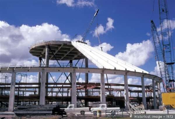 SPACE MOUNTAIN Disney