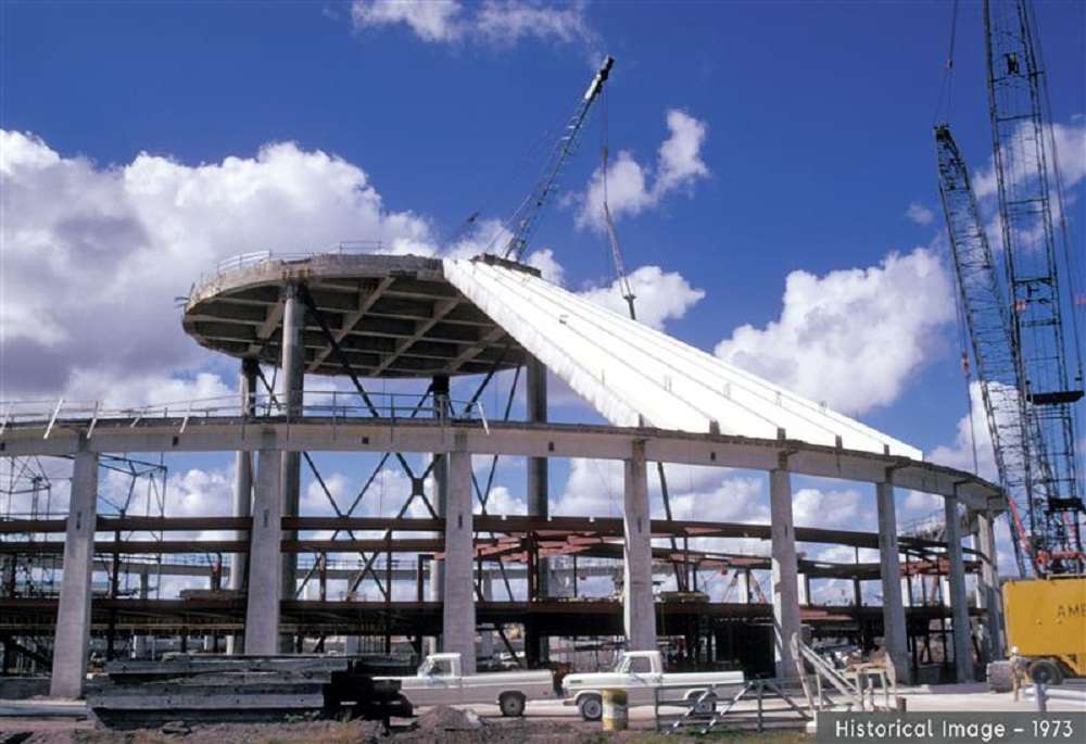 SPACE MOUNTAIN Disney