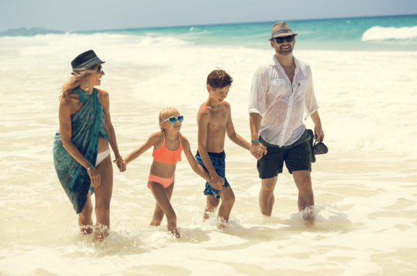 Hard Rock Hotels All-Inclusive Familia en la playa
