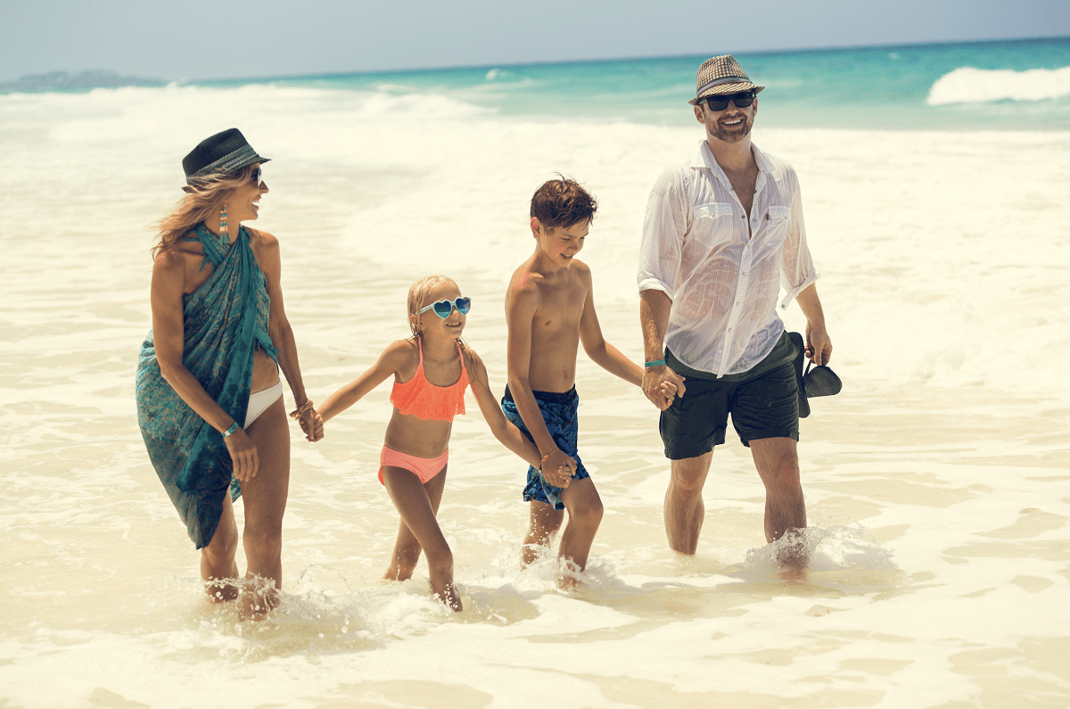 Hard Rock Hotels All-Inclusive Familia en la playa