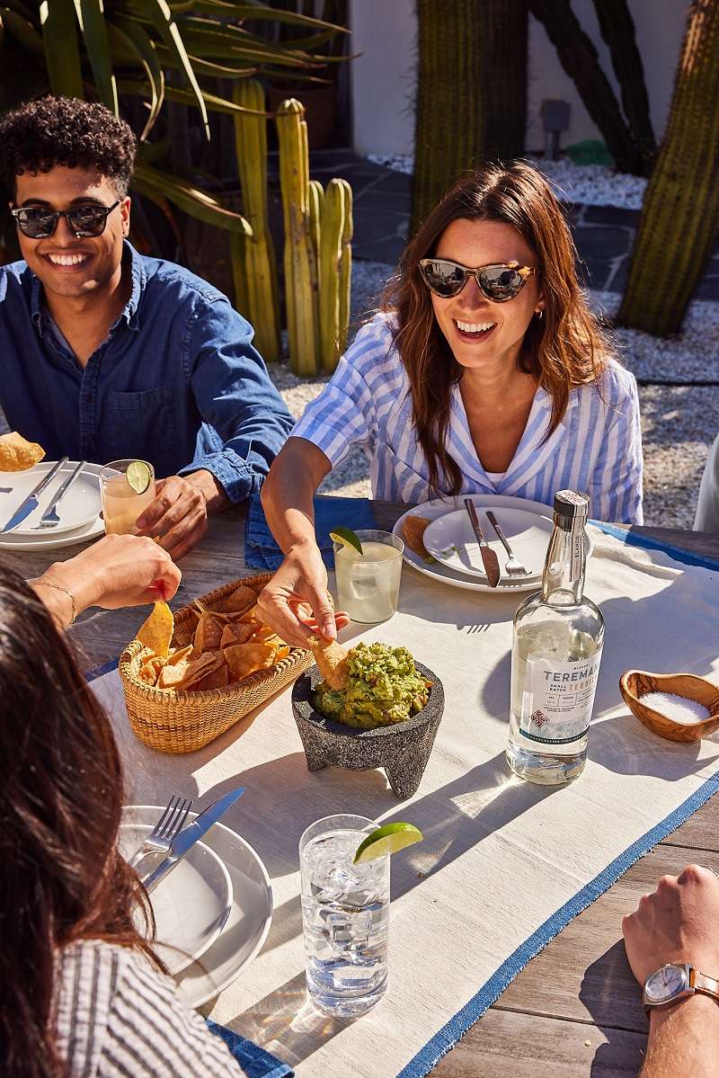 Mesa Amigos Comida Guacamole