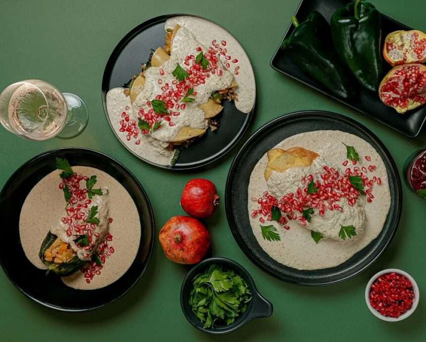 chiles en nogada tagers